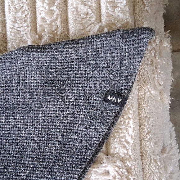 Mark New York performance sweater size Medium - Picture 2 of 5